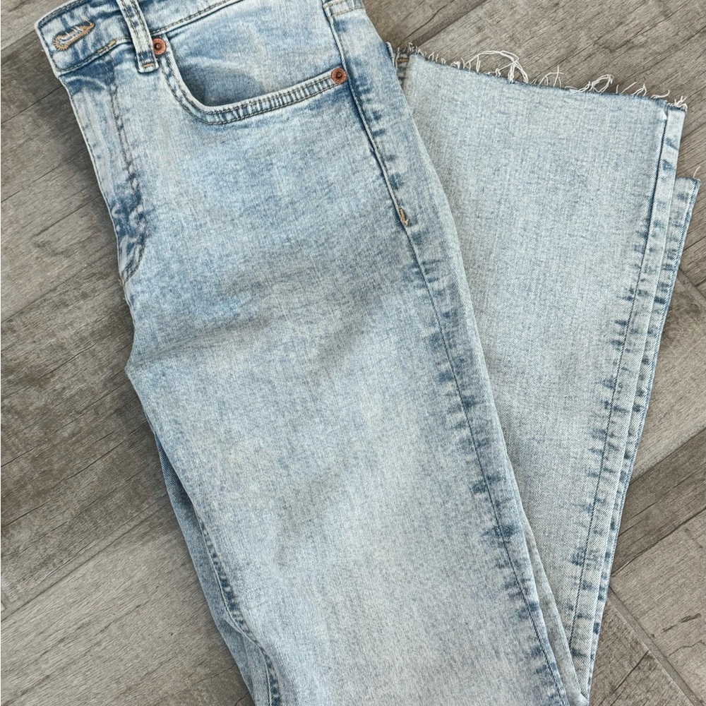 Zara Women's Light Blue Straight Leg Jeans